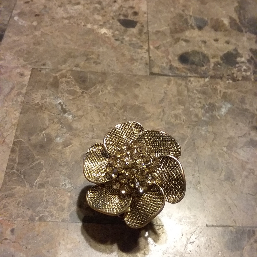 Flower statement ring